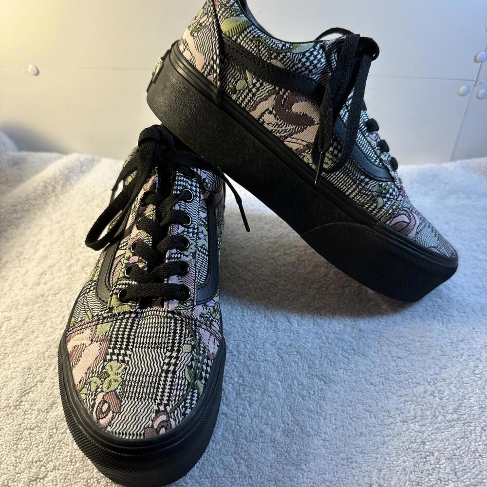 Vans Old Skool Stackform Shoes Black Platform Floral Tapestry Women's Size 7